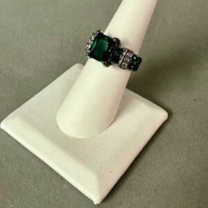 Emerald Green Gorgeous Black Rhodium Plated Ring